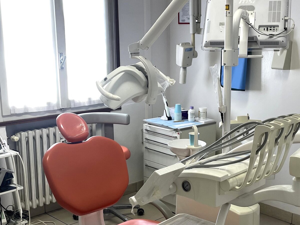 La sala trattamenti dello studio dentistico Brini a Imola